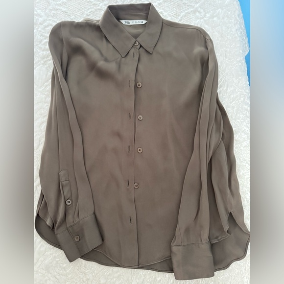Zara Women's Taupe Button Down Shirt - Picture 6 of 6